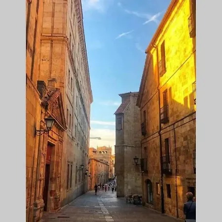 Edificio Del Siglo Xviii Restaurado La Ranita Salamantina *