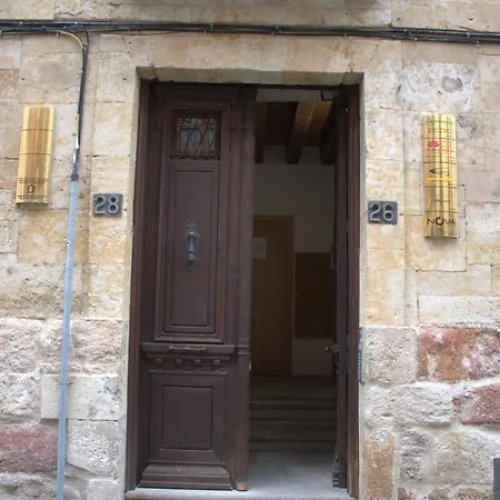 Edificio Del Siglo Xviii Restaurado La Ranita Salamantina Lejlighed Salamanca