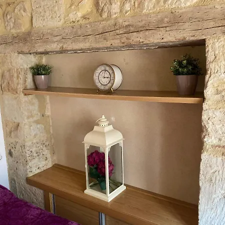 Edificio Del Siglo Xviii Restaurado La Ranita Salamantina